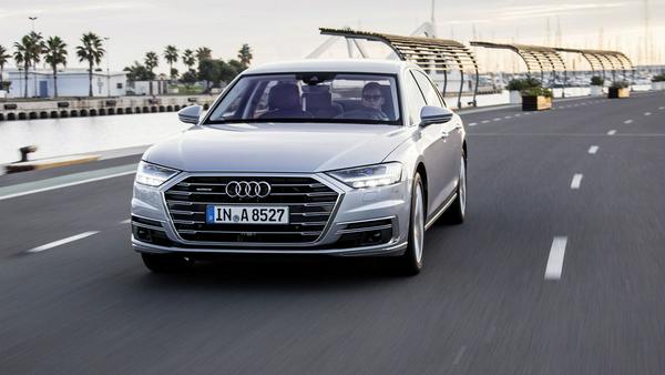 Der Single-Frame-Grill ist größer geworden