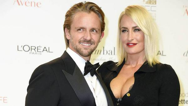 Von diesem Dekolleté war nicht nur Sarah Connors Partner Florian Fischer entzückt