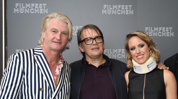 Detlev Buck (l.) bei der Welturaufführung von "Magical Mystery" im Juni beim Filmfest München mit (v.l.): Autor Sven Regener, Rosa-Darstellerin Annika Meier, Regisseur Arne Feldhusen und Hauptdarsteller Charly Hübner