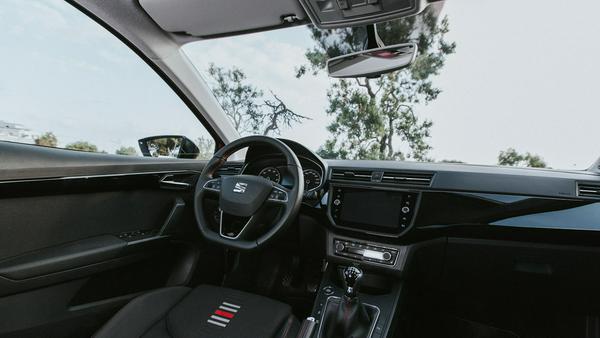Blick ins Cockpit des kleinen Spaniers