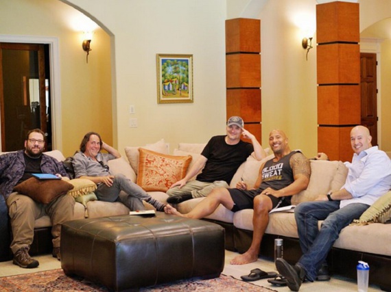 Gruppenbild mit Muskelprotz: Dwayne