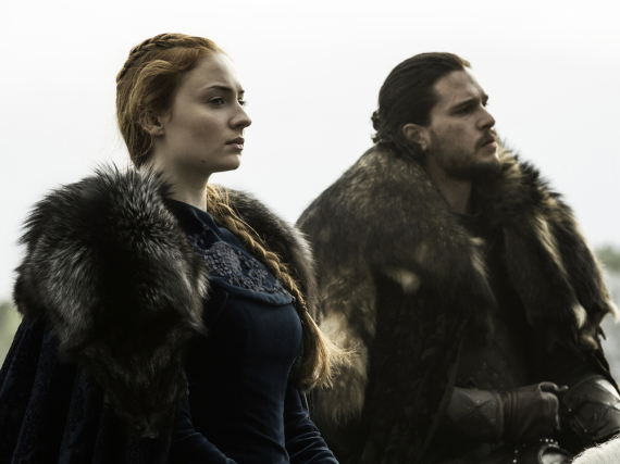 Sophie Turner als Sansa und Kit Harington als Jon Schnee in