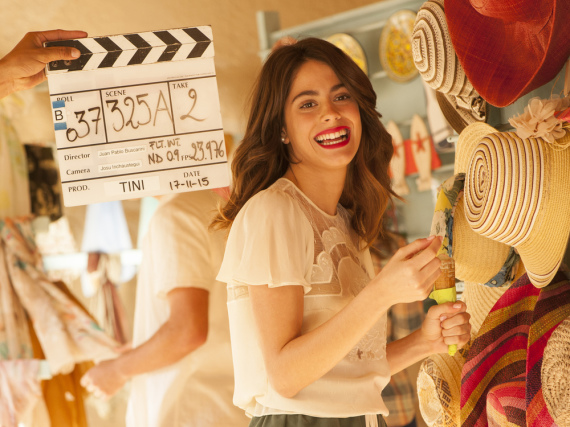 Martina Stoessel bei der Dreharbeiten zum Kinofilm