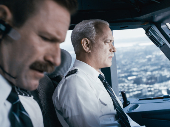 Tom Hanks (r.) alias Chesley