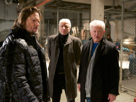 Batic und Leitmayr alias Miroslav Nemec (r.) und Udo Wachtveitl (M.) im Weihnachts-